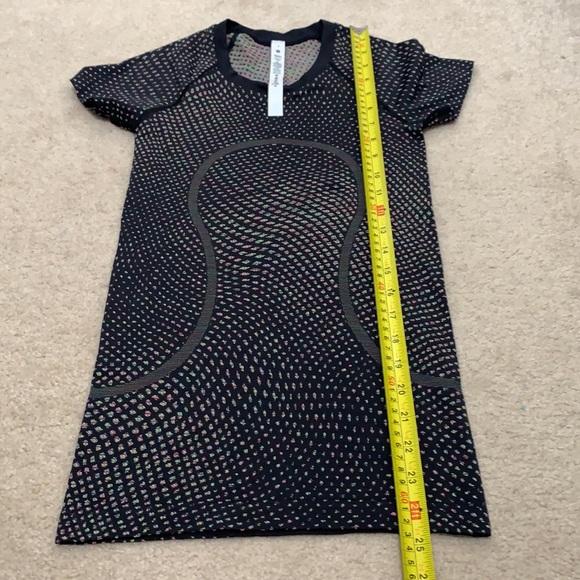 Lululemon Shirt - Picture 8 of 12